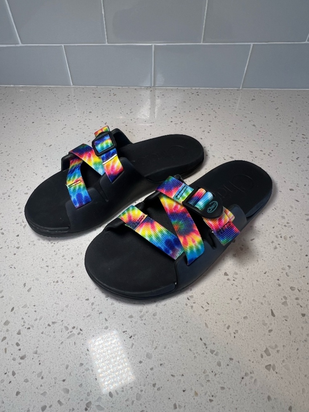 Chaco Chillos Slides Shoes Black Rainbow Tie Dye Adjustable Beach Pool Kids Sz 5